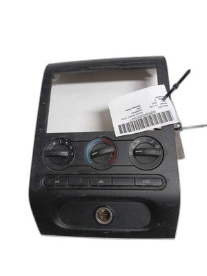 2005-2007 Focus Radio Bezel & Climate Control Trim Panel