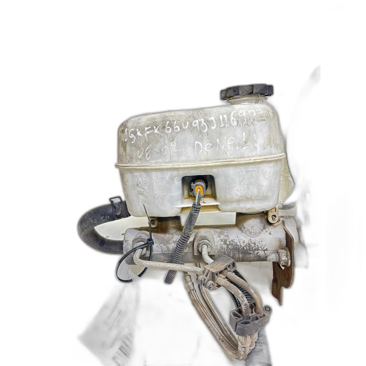 Master Cylinder GMC YUKON 03 04 05 06 Power Break Booster Sold Separate
