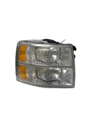 Silverado 1500 Headlight Assembly Right Passenger Side 2007-2013