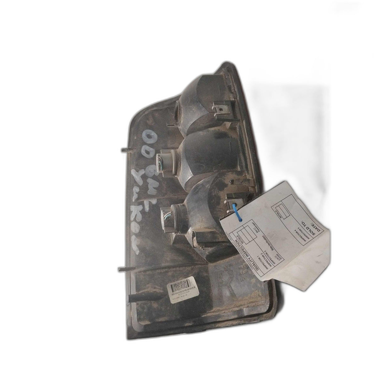 Tail Light Assembly GMC YUKON Right 00 01 02 03