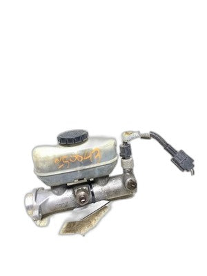 Ford F150 Brake Master Cylinder with Reservoir 2000-2002