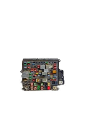 Engine Fuse Box - Chevy Silverado 1500 2003-2005