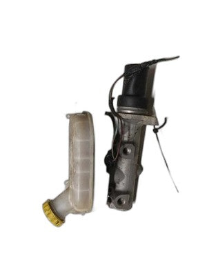 Dodge Caravan Brake Master Cylinder With Reservoir 2001-2002