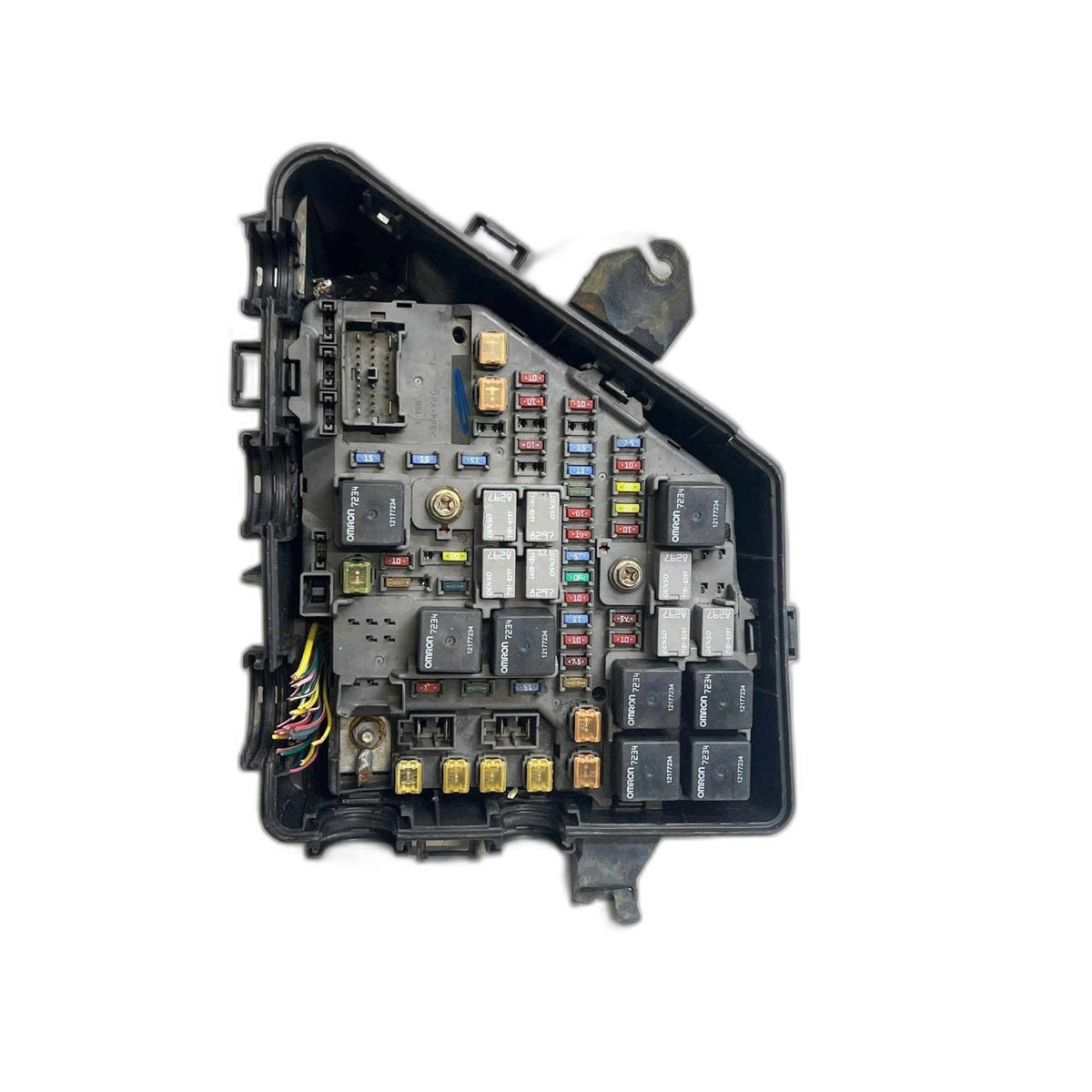 Engine Fuse Box CADILLAC SRX 04 See Pics for Imperfections