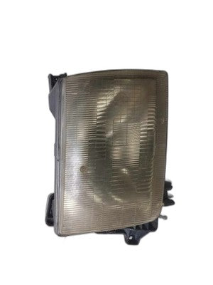 Xterra Headlight Assembly Right 2002-2004