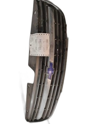 Chevrolet Malibu Front Grille Assembly (2000-2005)