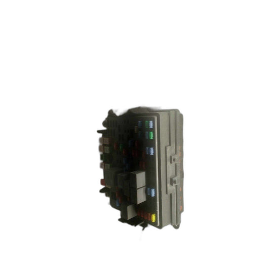 Engine Fuse Box GMC YUKON 00 01 02