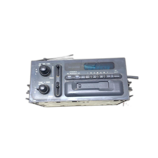 Audio & Visual Equip.(radio) CHEVY PICKUP 1500 88 89 90 91 92 93 94