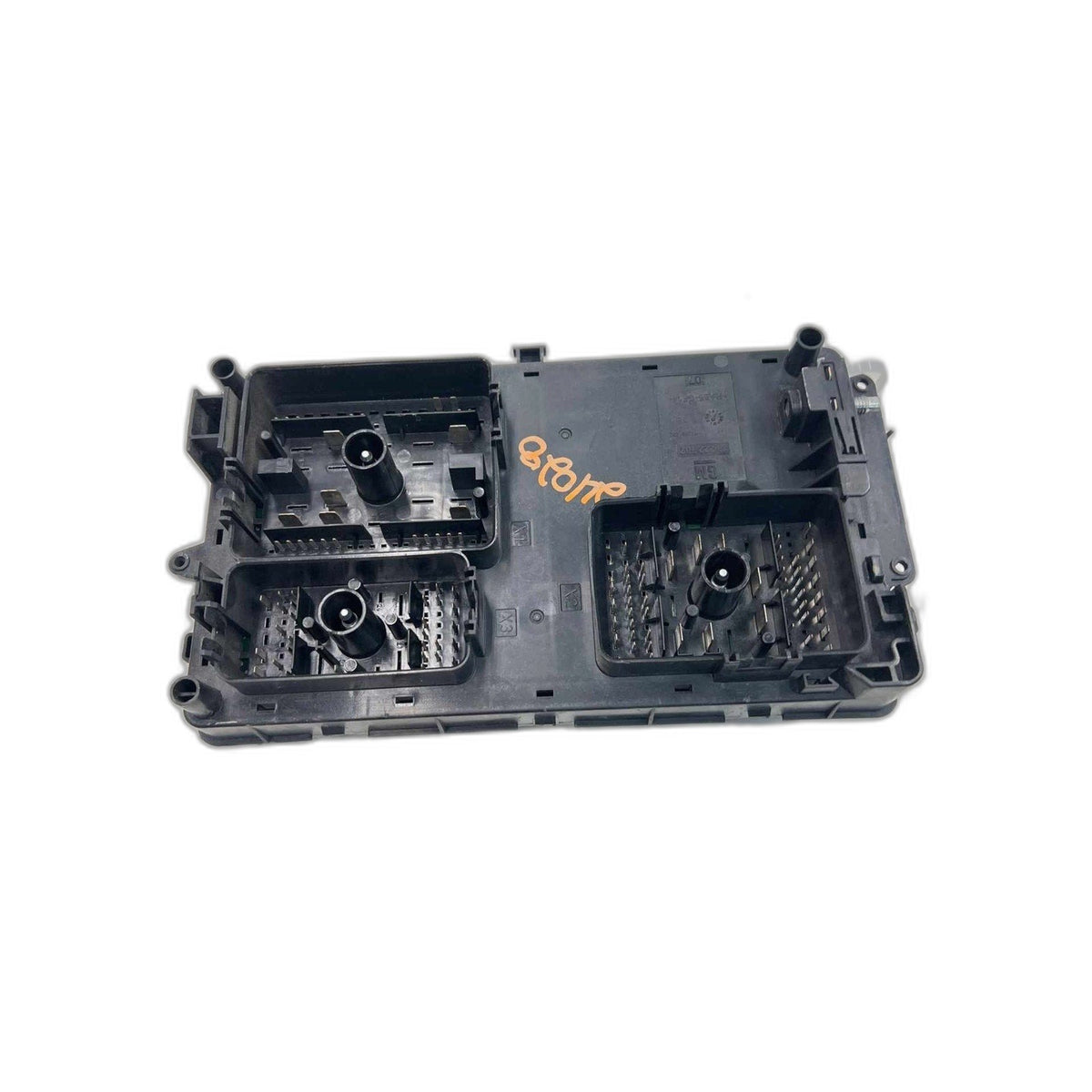 Engine Fuse Box CHEVY CRUZE 11 12 See Pics