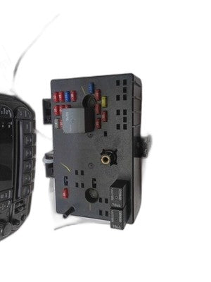 OMRON Vue Cabin Fuse Box Junction Block Assembly 2003