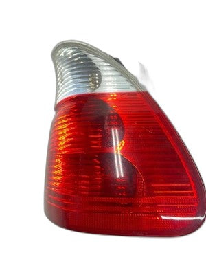 BMW X5 Right Tail Light Assembly (2004-2006) - Quarter Panel Mounted