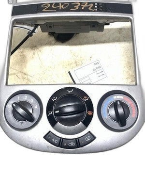Forenza Heater A/C Climate Control Panel 2008