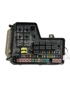 Dodge Pickup 1500 Engine Fuse Box 2003 OEM