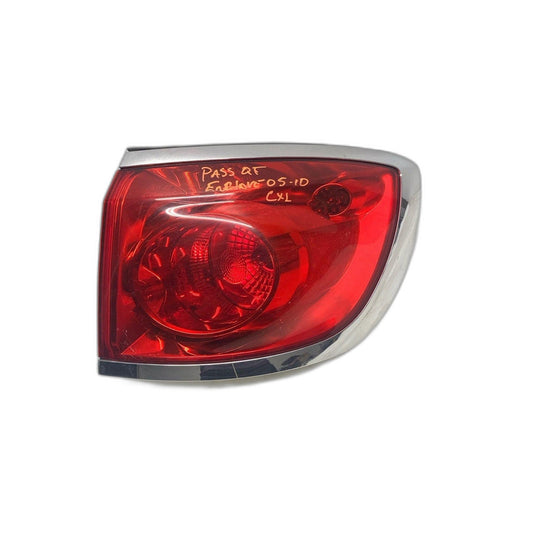 08-12 BUICK ENCLAVE Tail Light Assembly Right See Pics for Imperfections