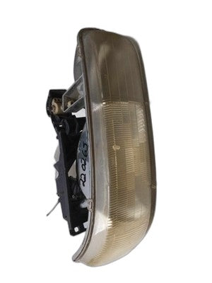 Passenger Side Headlight Assembly for Chevy Tahoe (2000-2006)