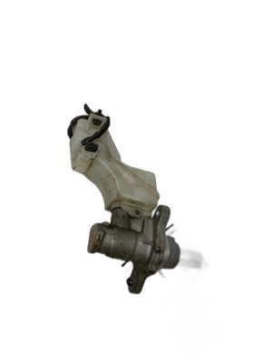 Nissan Altima Brake Master Cylinder with Reservoir 2007-2009