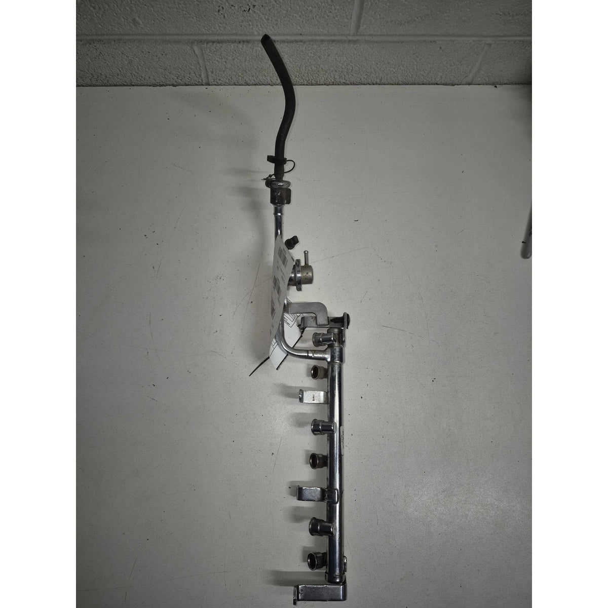 Used Misc Fuel Injection Parts FORD ESCAPE 01 02 03 04 - photo 1