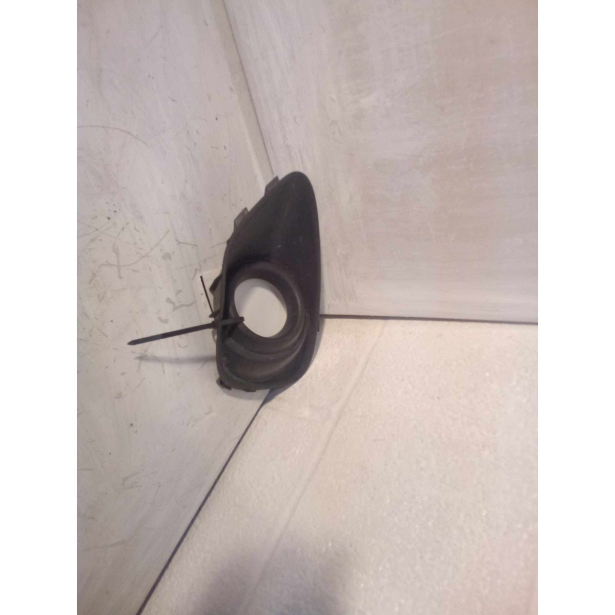 Used Fog Lamp Bezel JEEP COMPASS Left 15 - photo 1