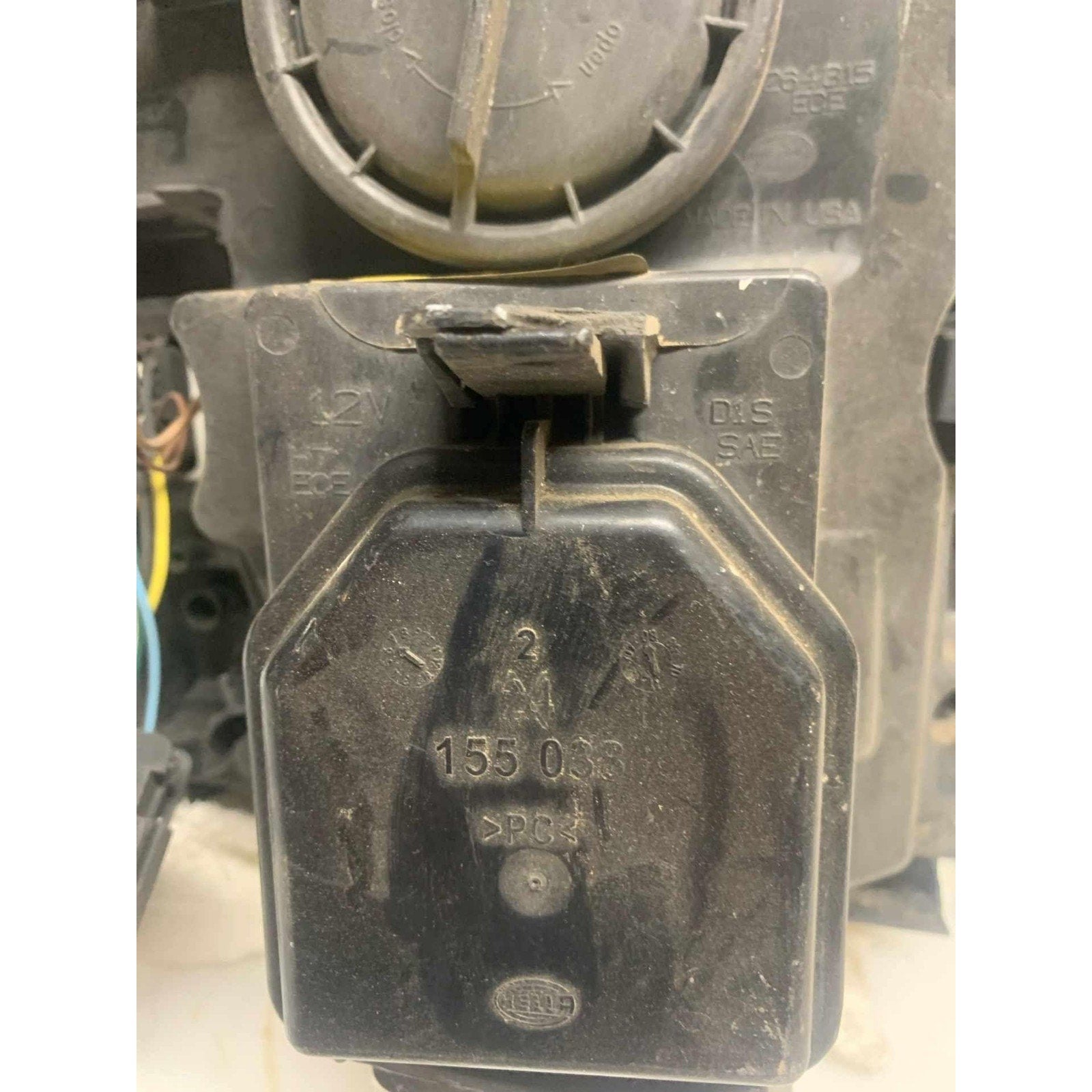 Headlamp Assembly CADILLAC ESCALADE Left 07-09 See Pics for Imperfections