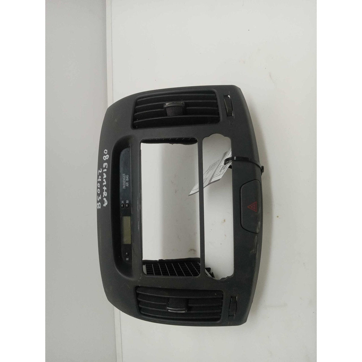 Used Radio Bezel Trim HYUNDAI ELANTRA 08 - photo 1