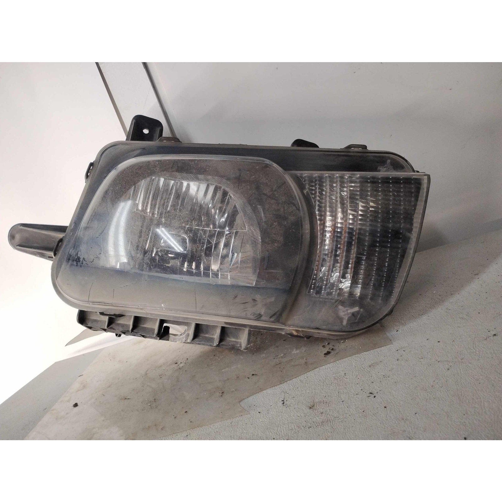 Headlamp Assembly CHEVY CAMARO Left 10 11 12 13 See Pics For Imperfections
