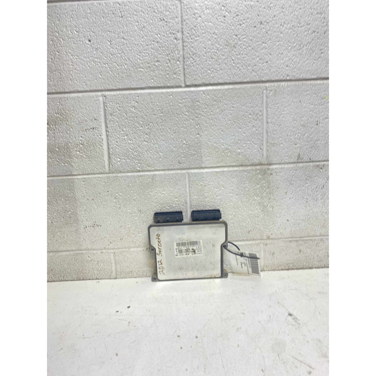 Used Engine/motor Brain Box KIA SORENTO 11 12 13 - photo 1