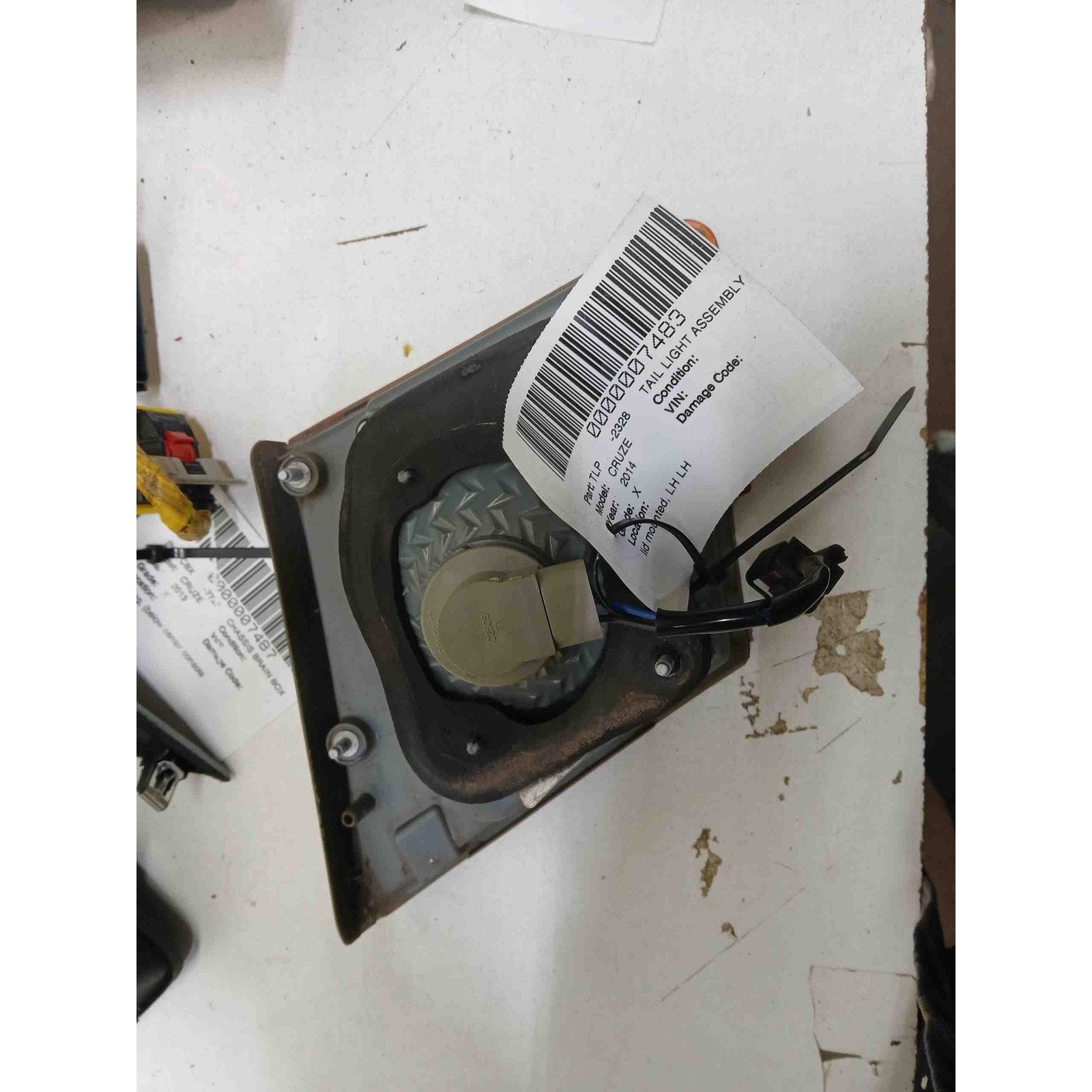 Tail Light Assembly CHEVY CRUZE Left 11-15 See Pics for Imperfections