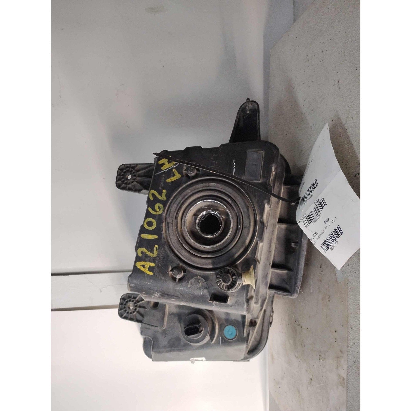 Headlamp Assembly CHEVY CAMARO Left 10 11 12 13 See Pics For Imperfections