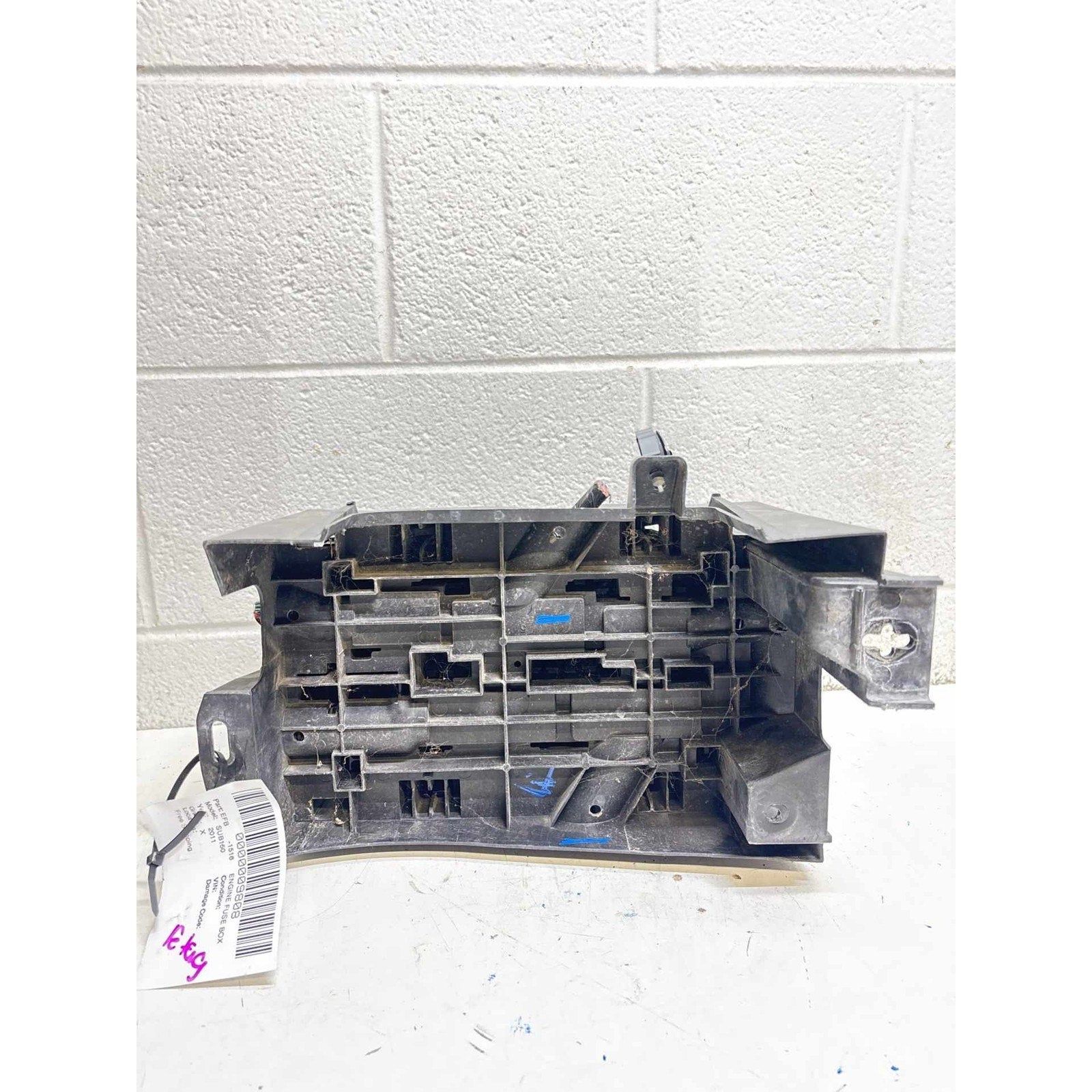 Engine Fuse Box CHEVY TAHOE 10 11 12 13 14 See Pics for Any Imperfections